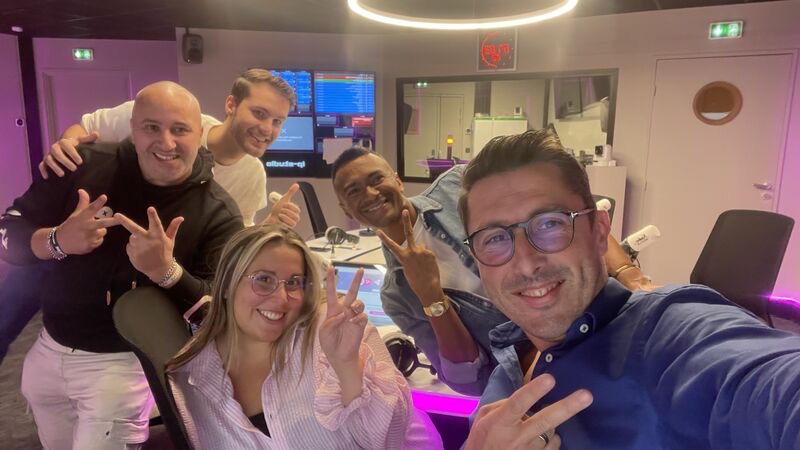 Bonne humeur dans le studio du marathon Radio Restos